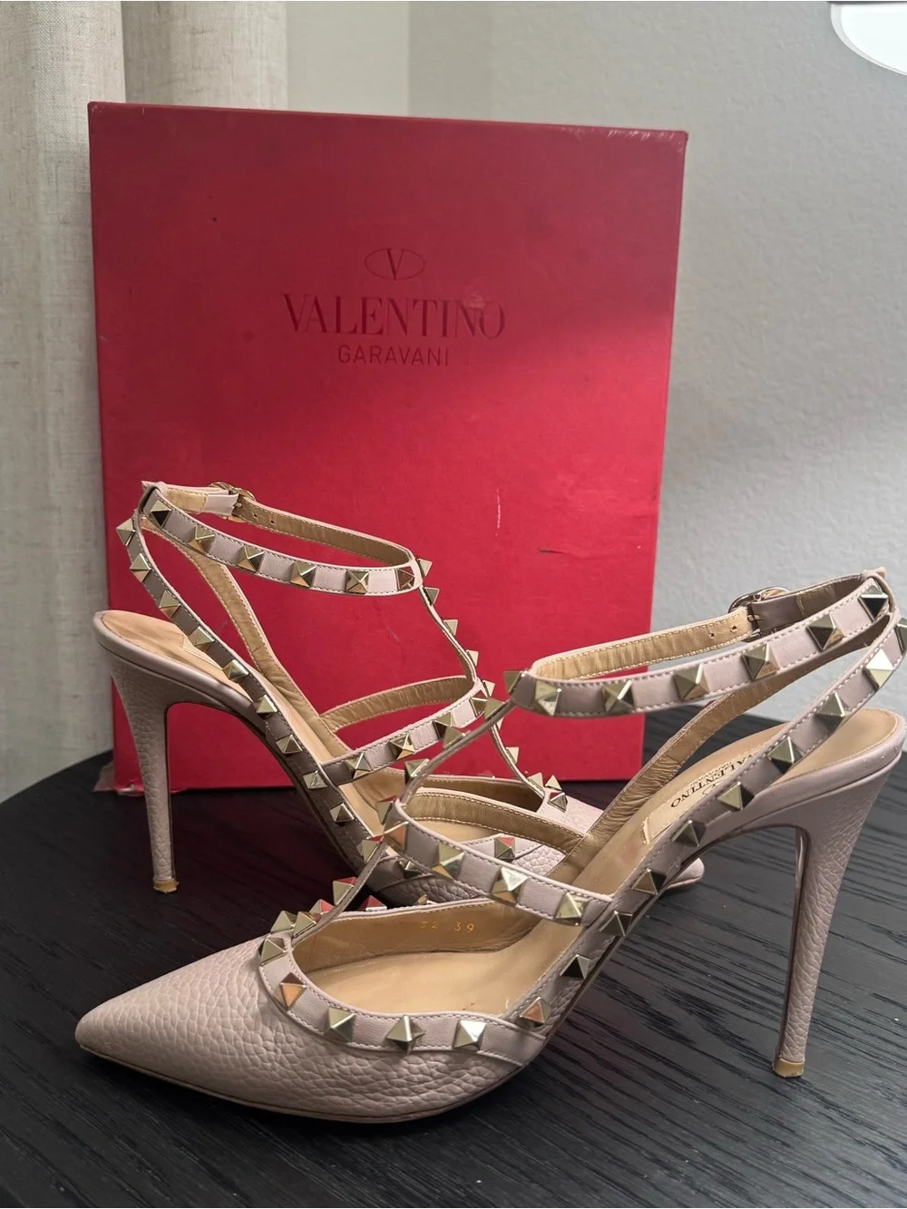 Valentino Garavani Rockstud Caged Pumps Leather Nude 39